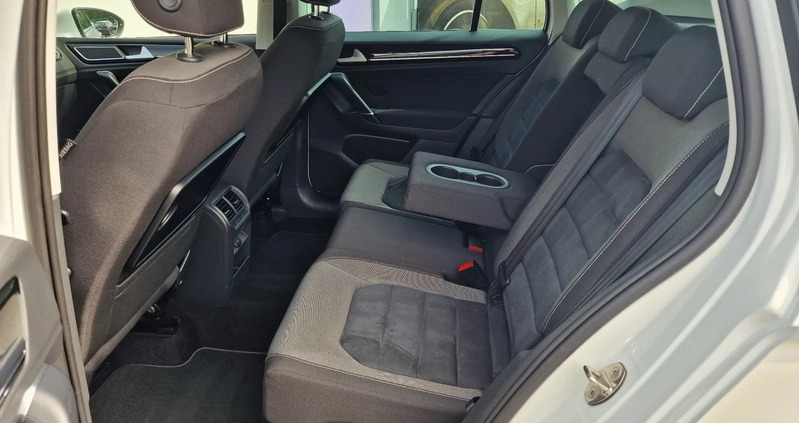 Volkswagen Golf Sportsvan cena 49999 przebieg: 190000, rok produkcji 2015 z Sianów małe 781